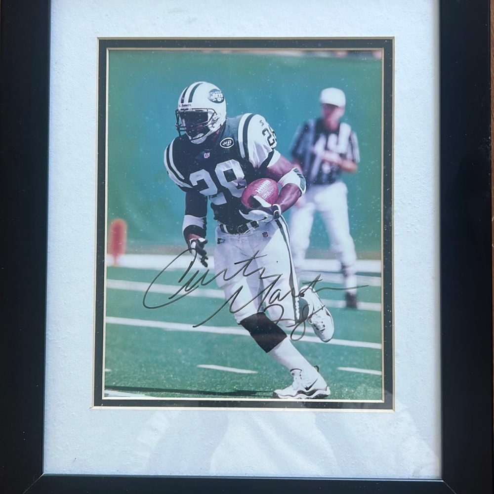 Curtis Martin Autographed 8x10